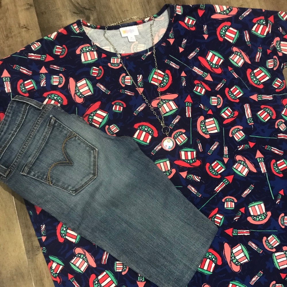 ELECTION DAY TOP 🇺🇸 LuLaRoe Americana Irma Tunic